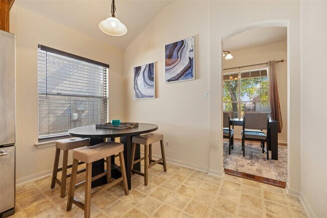 Building Photo - 221 Stone Crest Blvd