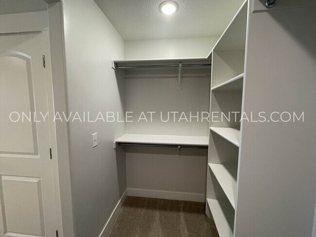 Building Photo - 4237 W 2010 N