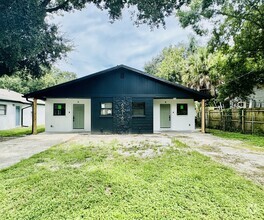 Building Photo - "Charming & Cozy  South Tampa Gem"