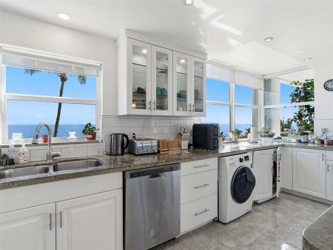 Building Photo - 5200 N Ocean Blvd