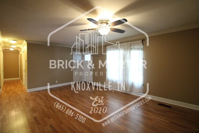 Building Photo - 1400 Mt Vista Dr