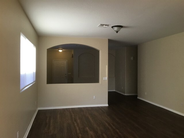 Building Photo - 11170 W Almeria Rd