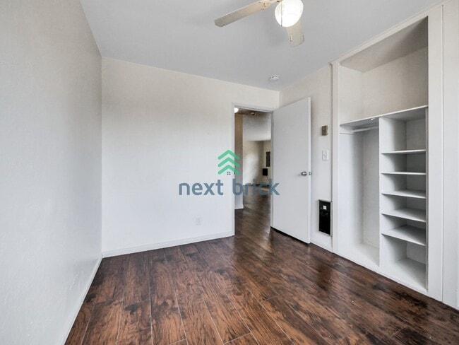 Building Photo - 3 BED & 2 BATH SINGLE FAMILY HOUSE FOR RENT