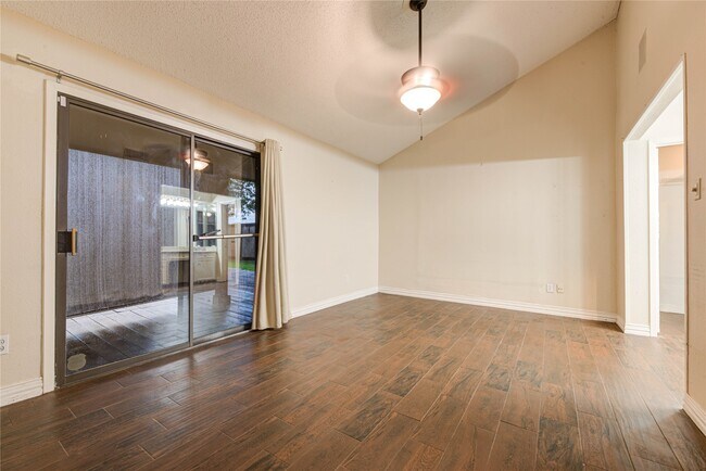 Building Photo - 10850 Kirktown Dr