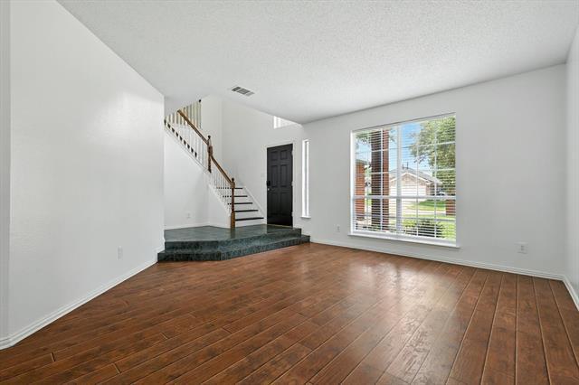 Building Photo - 1717 Newton Dr