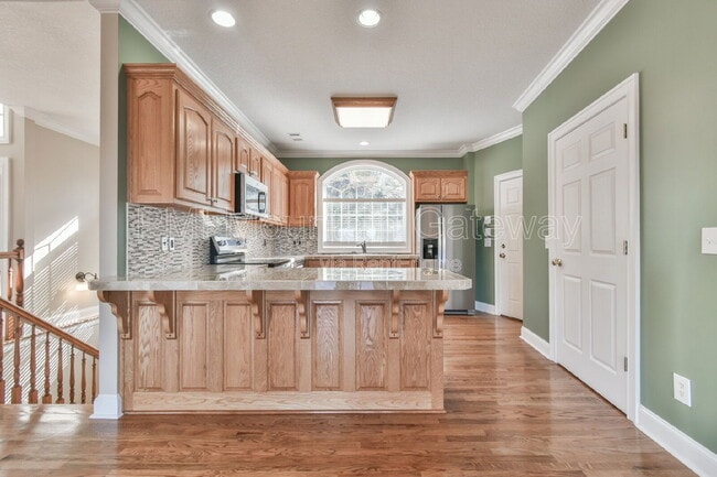 Building Photo - 894 Oak Pointe Dr