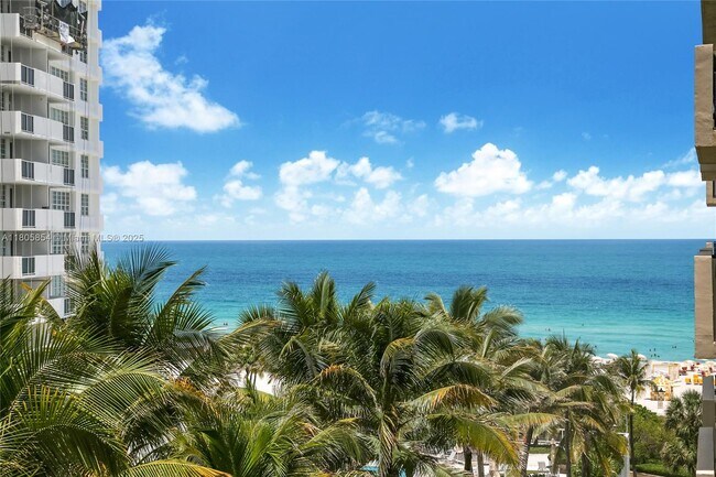 Building Photo - 1621 Collins Ave