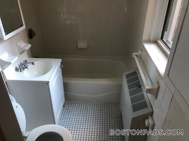 Building Photo - 18 Chauncy St