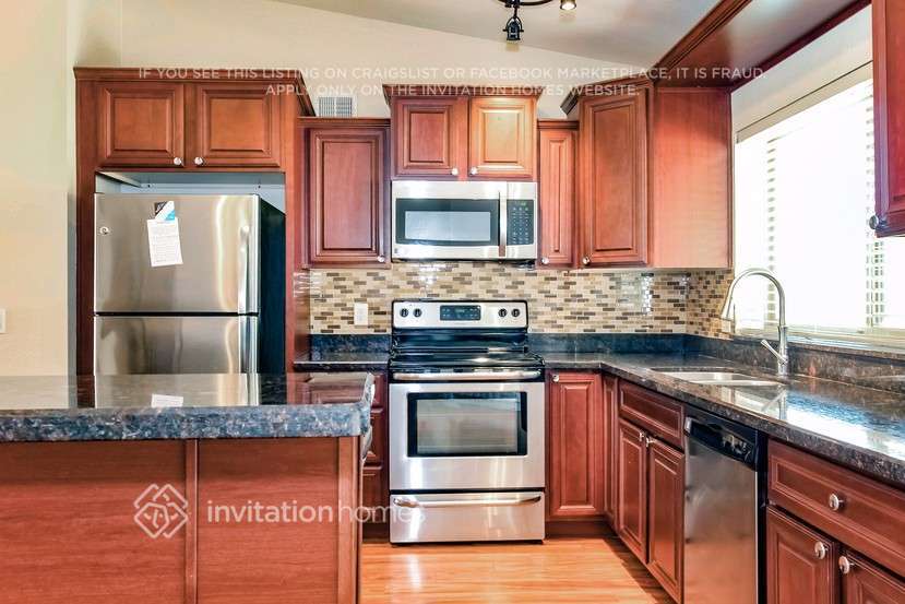 Building Photo - 13176 N 82nd Ln