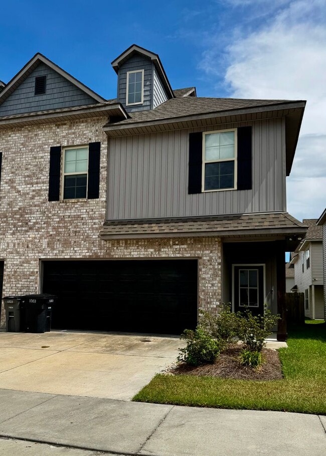 Building Photo - 1003 Bengal Crossing Ave