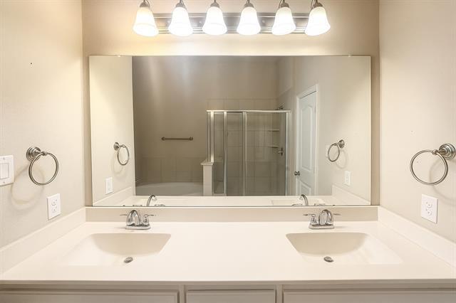 Building Photo - 2563 Adam Ln