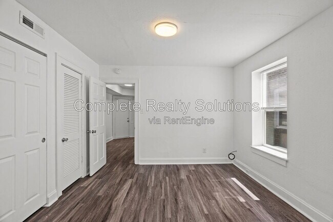 Building Photo - 119 Eichelberger St