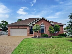 Building Photo - 1084 Pinehurst Dr