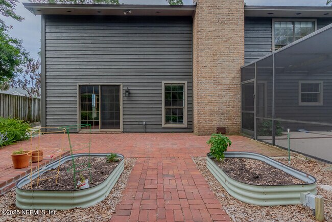 Building Photo - 4944 Mariners Point Dr