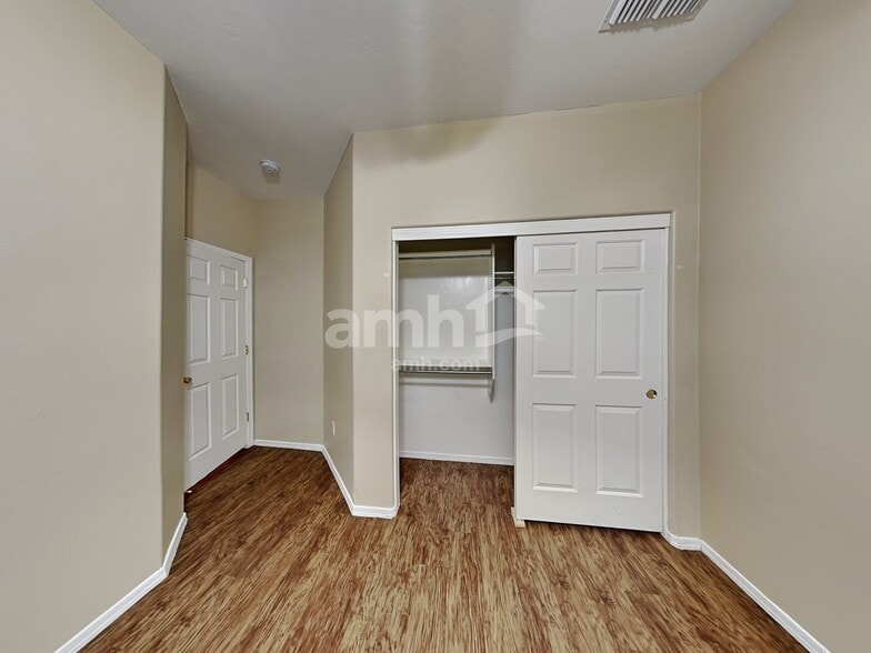 Building Photo - 14337 S Via Del Moro