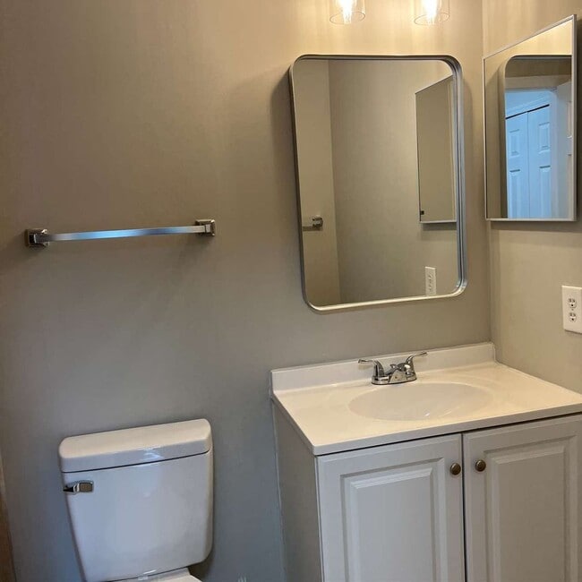 Building Photo - WELCOME TO COTTON HOPE HHI