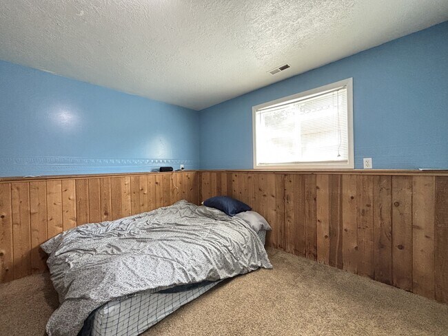 Building Photo - 8809 W Donnybrook Dr
