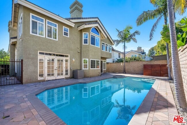 Building Photo - 7513 W 83rd St