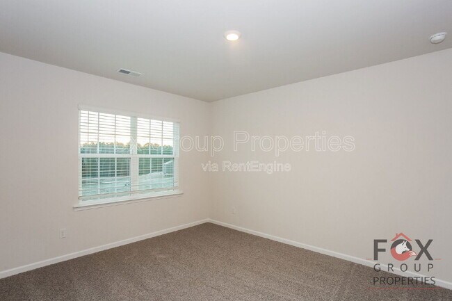 Building Photo - 148 Way Cross Ln