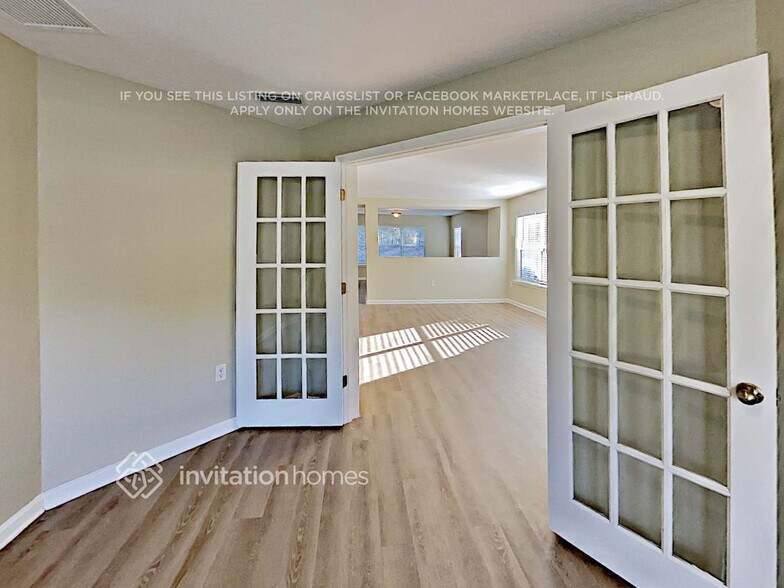 Building Photo - 1316 Tilapia Trail
