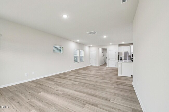 Building Photo - 928 Grand Mesa Dr