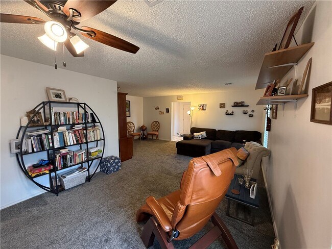 Building Photo - 2009 S 11th St