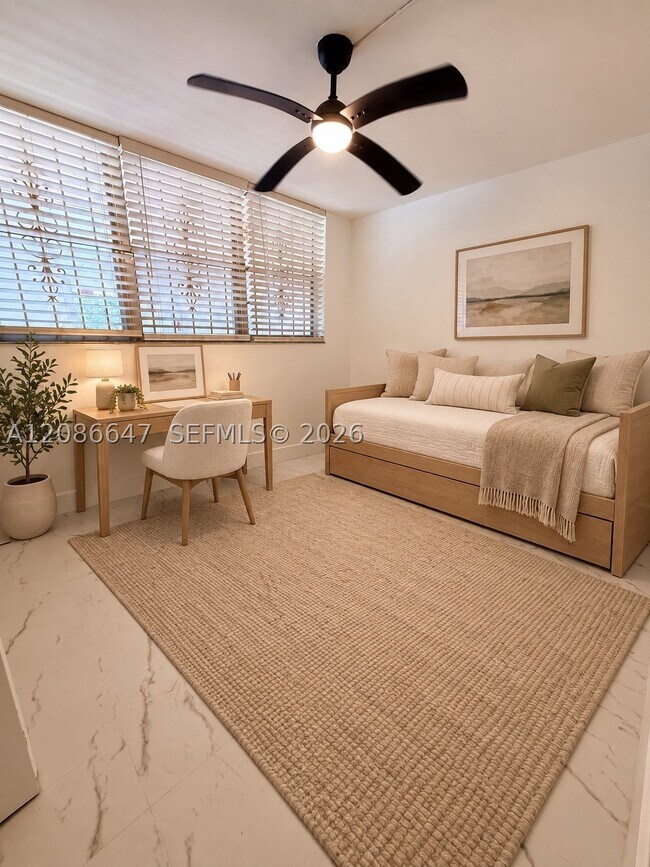 Building Photo - 1811 Sabal Palm Dr