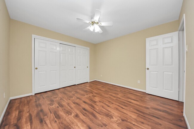 Building Photo - 16710 Colony Terrace Dr