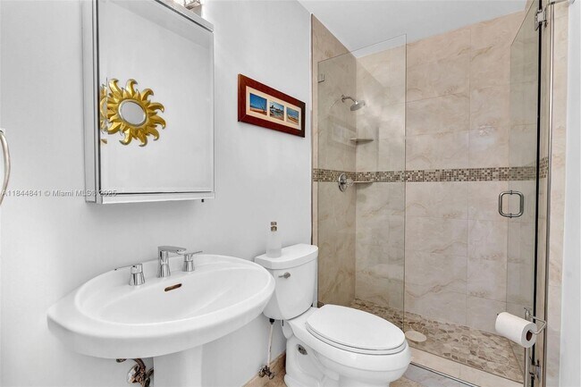 Building Photo - 2516 San Domingo St