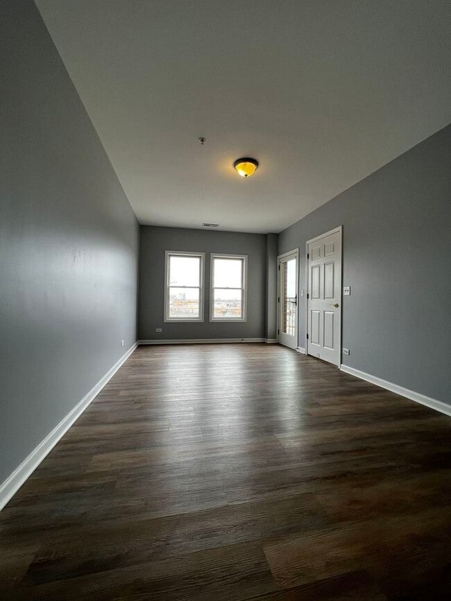 Building Photo - 9440 S 51st Ave