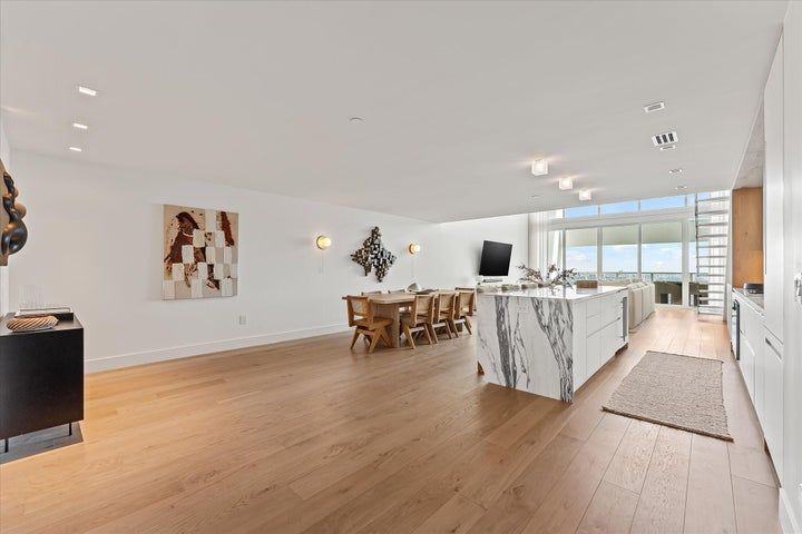 Building Photo - 1040 Biscayne Blvd