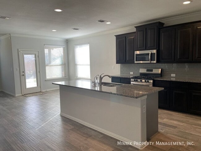 Building Photo - 1219 Pavilion Pkwy