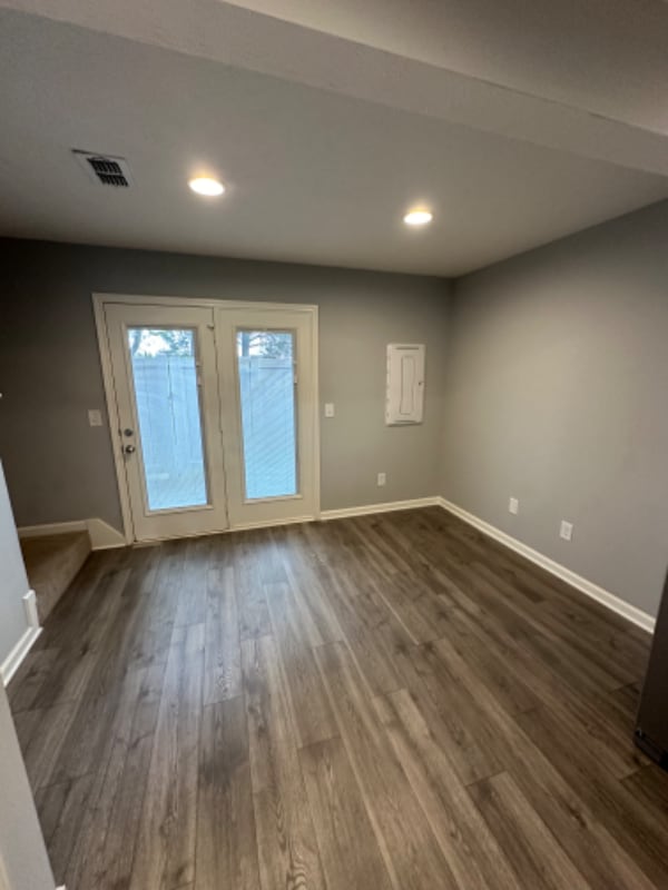 Building Photo - 1156 Tradition Trl