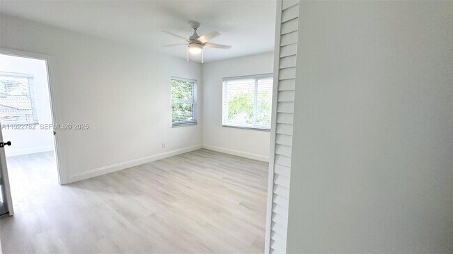 Building Photo - 2240 SW 16th Ct