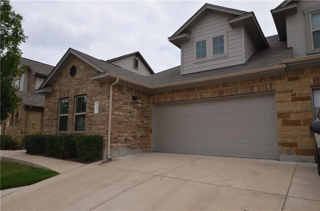 Building Photo - 2304 S Lakeline Blvd