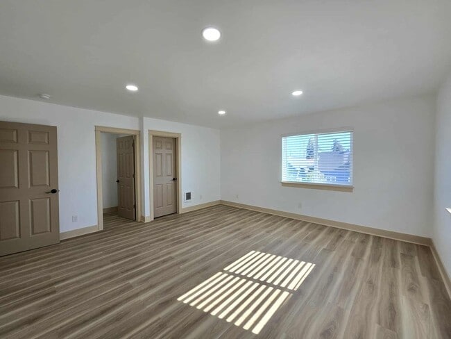 Building Photo - Aberdeen - New build! 3 bedroom, 2 bath home.