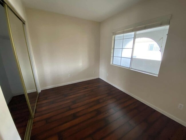 Building Photo - Cozy Unit in Westminster for Lease