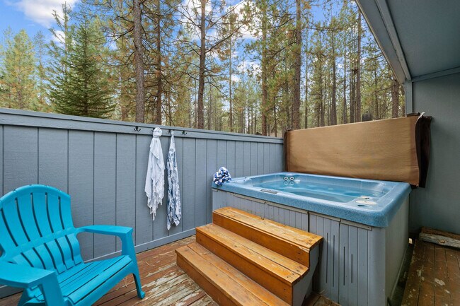 Building Photo - 18087 E Butte Ln