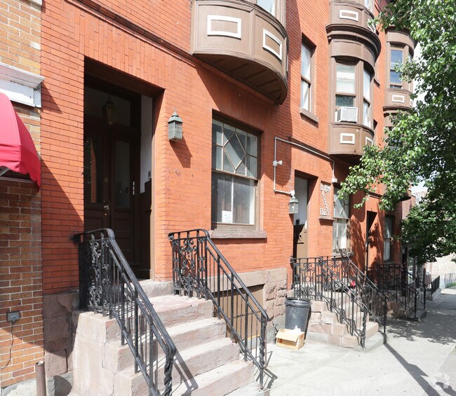 Building Photo - Bleeker Flats