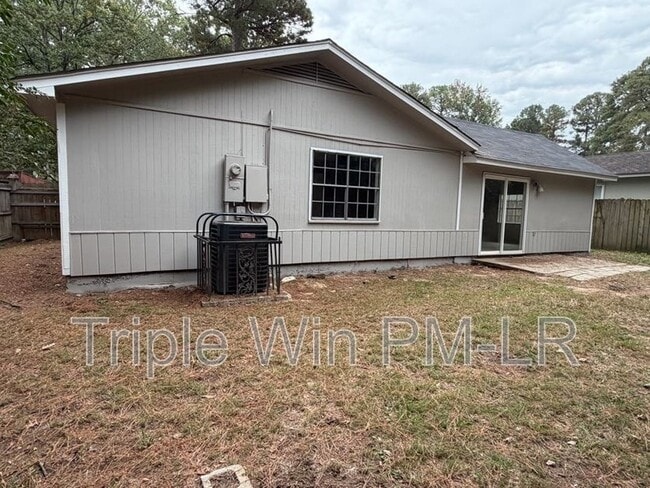 Building Photo - 10002 Stardust Trail