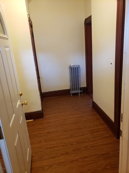 Vestibule - 271 Green St