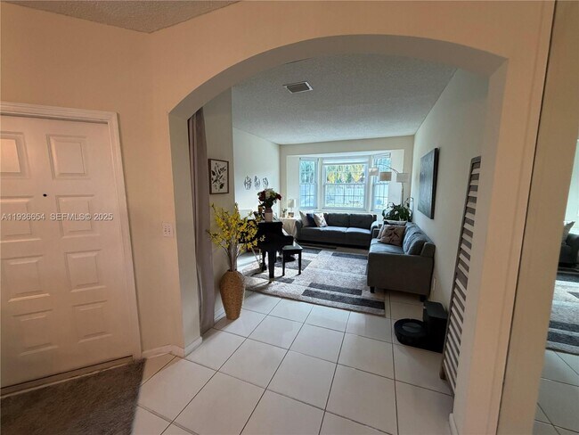 Building Photo - 4908 SW 151st Ave