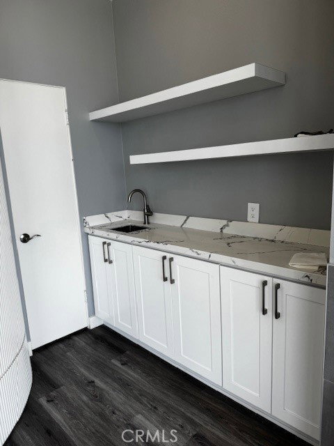 Building Photo - 6117 E Seaside Walk