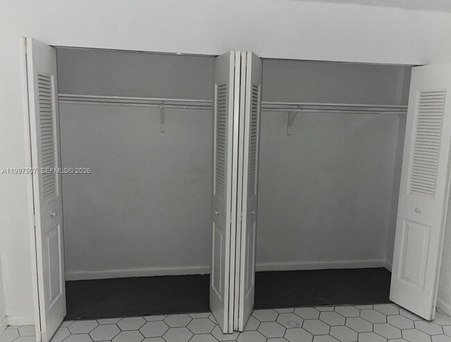 Building Photo - 89 Berkshire D