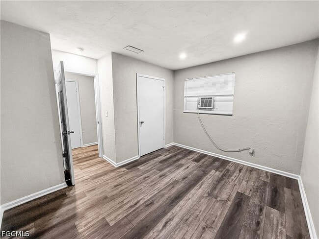 Building Photo - 3744 Estelle Ave