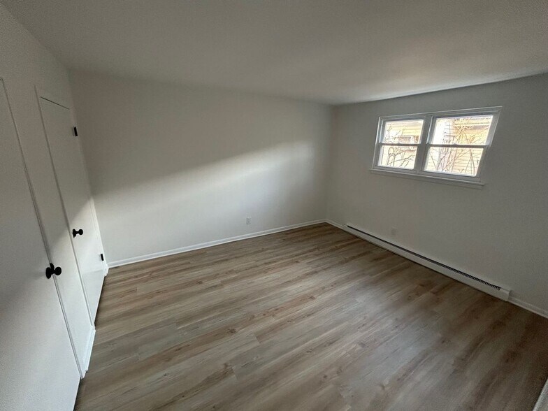 Building Photo - 3200 W Brigantine Ave