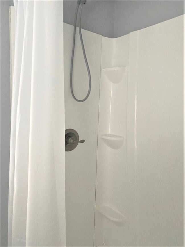 Building Photo - House for Rent in Glen Mills