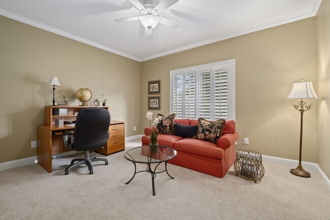 Building Photo - 1015 Crimson Clover Dr