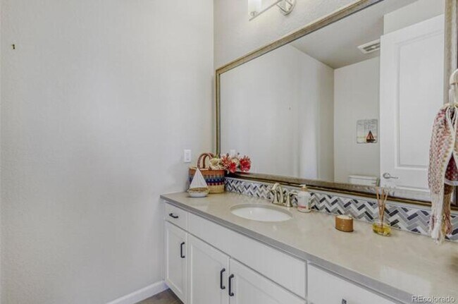 Building Photo - 5 BR/4BA | Newly Renovated Single Family Home | 1-Car Garage Parking | Community Pool!