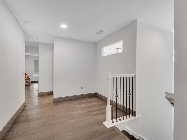 Building Photo - 7323 Pool Compass Loop